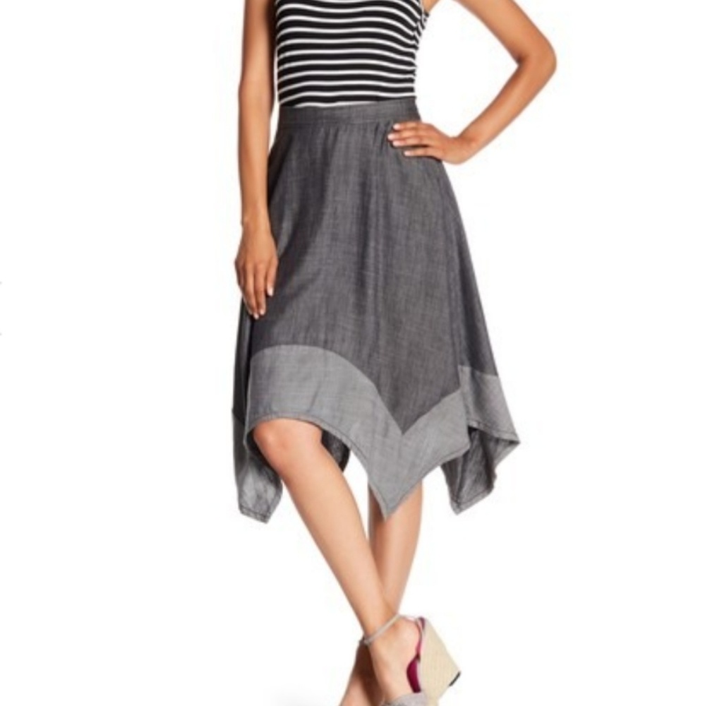 Trina Turk Camillo Sharkbite Hem Skirt